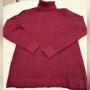 Cyrus Maroon Women’s Turtleneck Size Medium